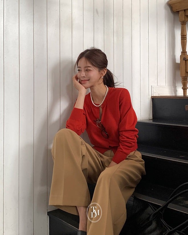 Nếu nói đến màu sắc gợi nhớ mùa thu, chắc chắn không thể bỏ qua gam be – một tông màu nhẹ nhàng, thanh thoát